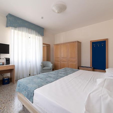 La Dependance By Casa Bianca Hotel Lido di Jesolo Luaran gambar